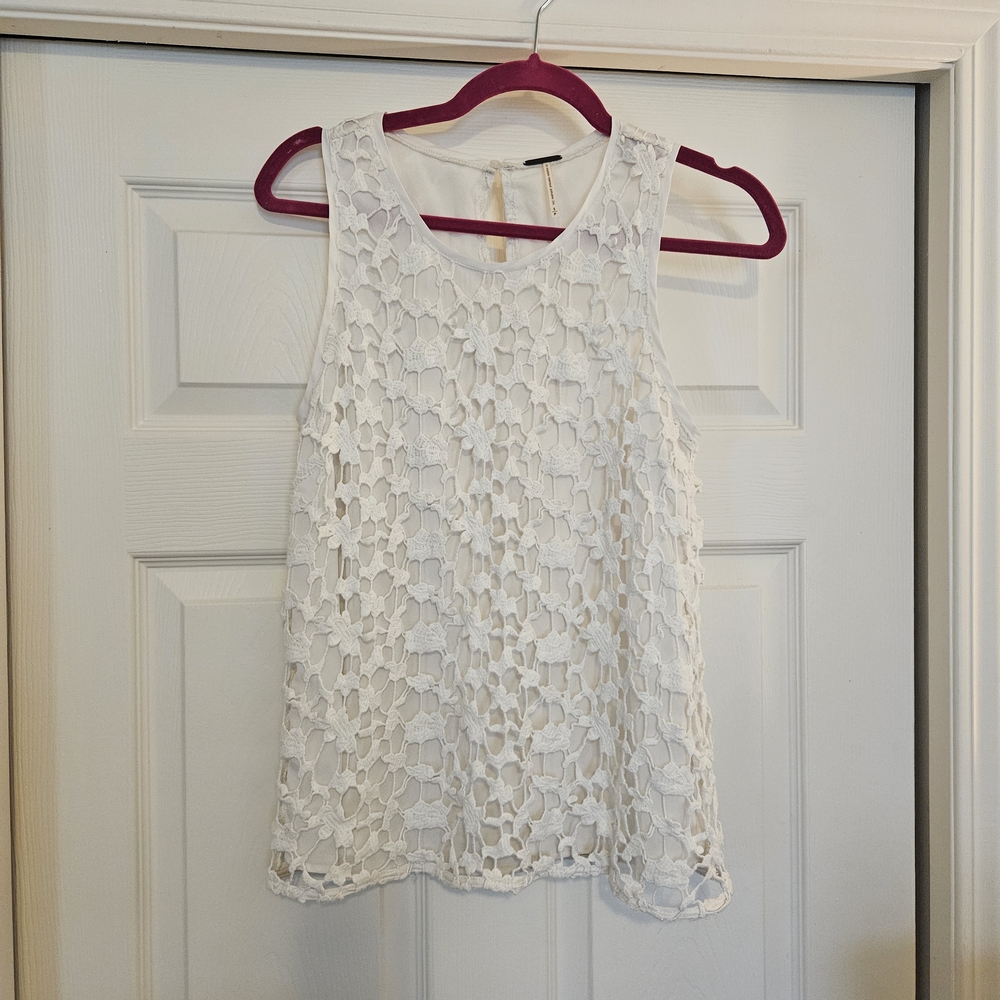 Temperance Aritzia Classic Cotton Crochet White Sleeveless Top